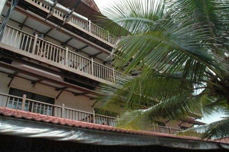 Jomtien Boathouse Hotel Pattaya Buitenkant foto